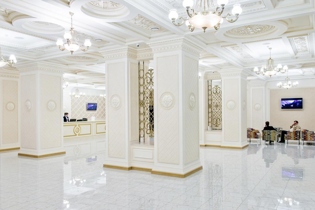 Shymkent Grand Hotel Exteriör bild