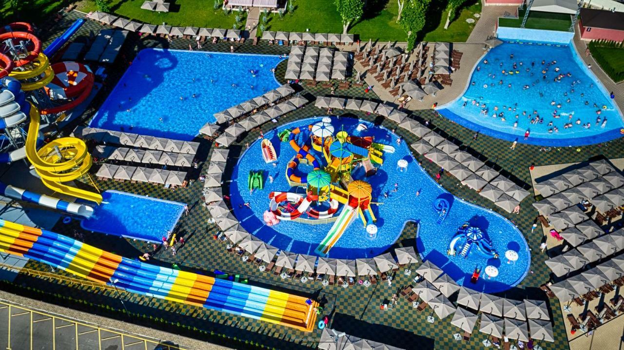 Shymkent Grand Hotel Exteriör bild